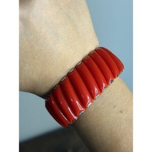 Vintage Exquisite Red Lucite Cab Silver tone Expansion Bracelet Made Japan DB2